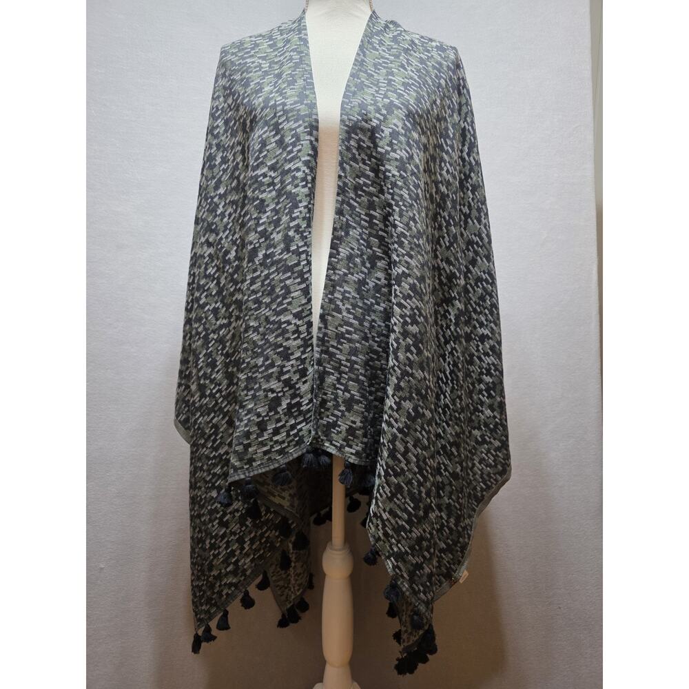 Lululemon O/S Green Patterned Cotton Wrap Shawl Tassel Hem Open Poncho Style